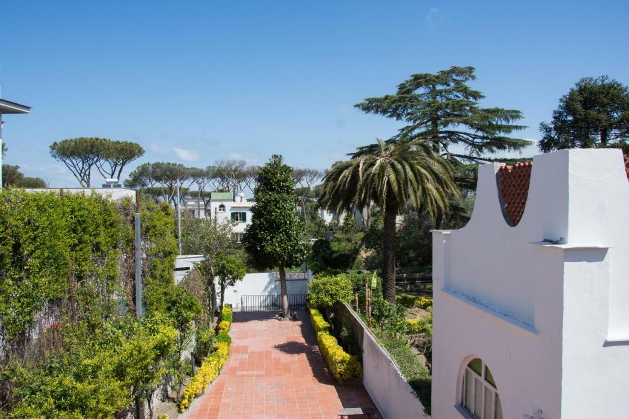 Villa Matilda Luxury B&B イスキア島 エクステリア 写真